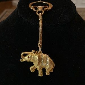 🎄Darling gold with rhinestones elephant keychain